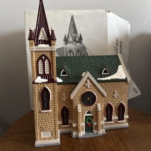 DEPARTMENT 56 SNOW VILLAGE - "MOUNT OLIVET CHURCH" #5442-9 - Light & Box - 1993 - Picture 1 of 7