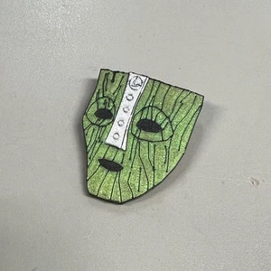 The Mask Jim carrey Loki Animated Series Pin Badge 3D Printed - Picture 1 of 4