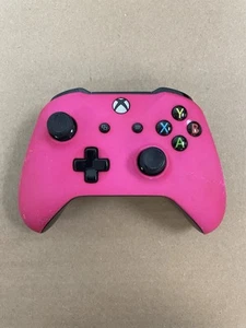 Mando Inalámbrico Microsoft para Xbox One/X-Rosa Profundo-Solo Piezas-No Funciona - Imagen 1 de 3