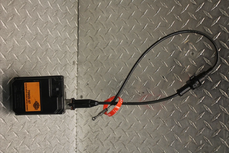 Harley-Davidson Electra Glide Classic 1998 EFI FLHTCI válvula de control de crucero Foto 1 de 4