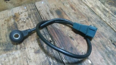 AUDI A4 B5 1996 1997 1998 1999 2000 2001 - SENSOR DE GOLPE DEL MOTOR - AZUL Foto 1 de 4