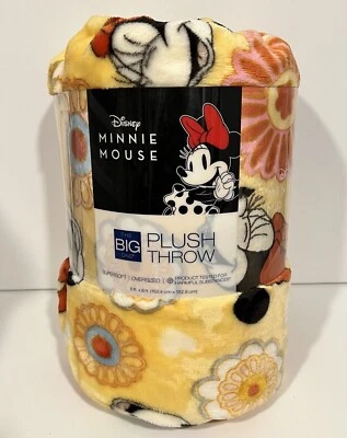Disney Minnie Mouse Plush Throw Blanket 5ft x 6ft Flowers Floral NEW - Image 1 of 4