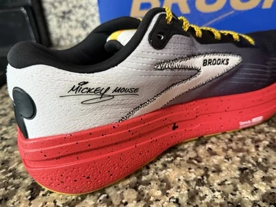 NUEVO - Brooks Run Disney Ghost Max Para hombres Mickey Mouse Zapatos para Correr 13 Foto 1 de 4