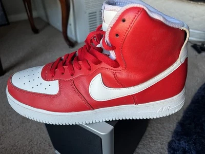 Nike Air Force1 Tamanho Alto: EUA 11 Colorway: Personalizado Vermelho & Vite Couro Homem: Jan 2022 - Imagem 1 de 4