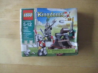 Lego 7950 Knight's Showdown * Kingdoms * Lion & Dragon Knight NEW  (damaged box) - Image 1 of 4
