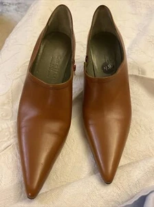 Cole Haan Leather Pointed Toe Pump in Caramel Crafted In Italy Side Zipper  8.5 - Picture 1 of 8