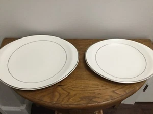 2 Bel Air Ballerina Platters, Platinum - Picture 1 of 5