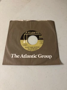 WILLIE NELSON BLOODY MARY MORNING / AFTER THE FIRE IS GONE 7" VINYL 45 RPM VG+ - Picture 1 of 3