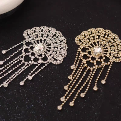 1PC Rhinestone Epaulettes Shoulder Pad Flower Tassel Patches Sew-on Appliques - Image 1 of 4