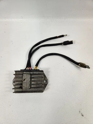 1996 93-99 杜卡迪 M900 整流器调节器电压原始设备制造商 — 第 1/2 张图片