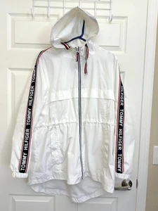 Tommy Hilfiger Jacket Womens XL Windbreaker White Tape Spell Out Logo Hooded - Picture 1 of 10
