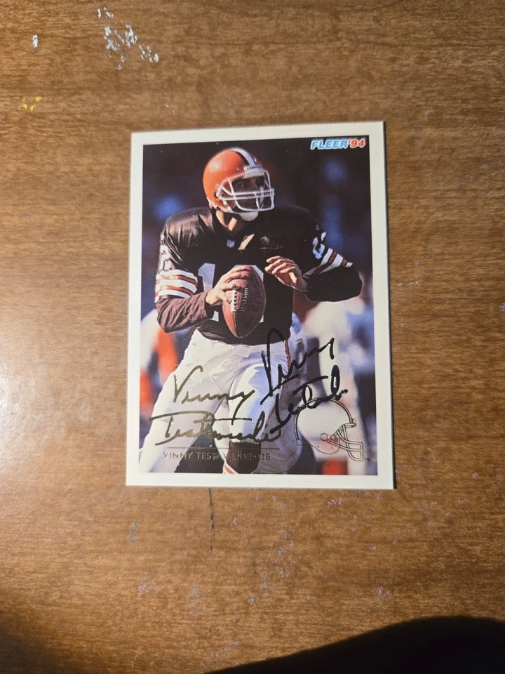 1994 Fleer "Hand Signed Autograph" Of Vinny Testtaverde !!! #104... - Image 1 of 4