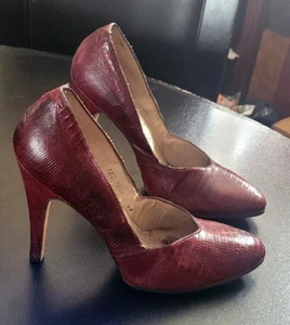 Susan Bennis/Warren Edwards Burgundy/Deep Red High Heel Pumps;ASTRAL 6.5M; ITALY - Picture 1 of 22