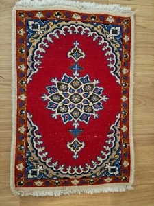 Kleiner Teppich - Bild 1 von 1