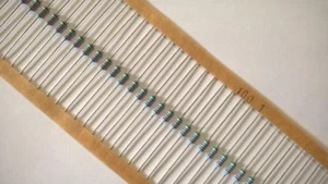 ZAT131 Lot 100 pcs MBB0207-50 Series Metal Film Axial Resistor 2.21K Ohm 1% .6W - Bild 1 von 2