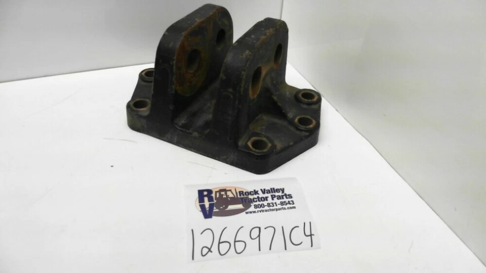 BRACKET-LIFT LINK 1266971C4 - Image 1 of 1