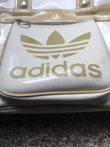 Adidas Vintage weiß PVC Beuteltasche Sporttasche/Größe Large (hat ein paar Abnutzungsspuren) - Bild 1 von 12