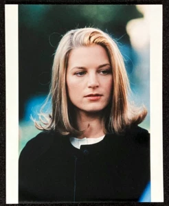 BRIDGET FONDA Original Film Presse Foto STADTHAUS hübsches blondes Porträt - Bild 1 von 2