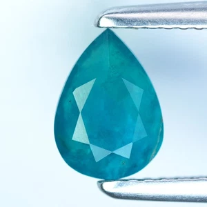 Pera perfecta chisporroteante de 1,00 quilates 8,4 x 6,1 mm 100 % verde natural Alemania HAUYN - Imagen 1 de 8