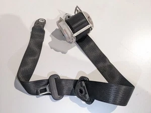 Tesla Model S 2016-2021 REAR SEAT BELT 1018789-00-A - Picture 1 of 7
