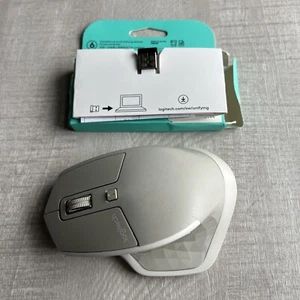 Souris Logitech mx master blanche avec récepteur unificateur USB - Photo 1/7