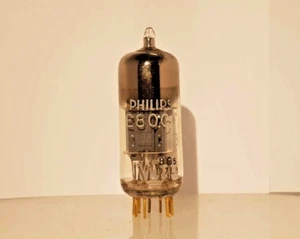 1 x E80CF TESTED PHILIPS SQ Triode Pentode Gold Pin Tube 7643 ~6BL8 CV5215 ECF80 - Picture 1 of 5