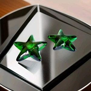 Juego de 2 soportes de luz de té de vidrio italiano vintage - diseño de estrella verde esmeralda - Imagen 1 de 9