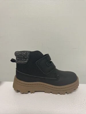Botas de tornozelo Carter's Black Kelso criança/menino tamanho 6 - Imagem 1 de 4