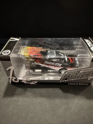 NASCAR Action John Force Fan Club Castrol GTX Funny Car 1/64 Foto 1 de 3