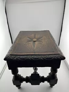 BEAUTIFUL ANTIQUE OAK CARVED WOOD FOOT STOOL PLANT STAND with BARLEY TWIST LEGS - Picture 1 of 7