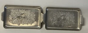 2 mini bandejas de aluminio rectangulares forjadas a mano de colección diseño de frutas en relieve - Imagen 1 de 6