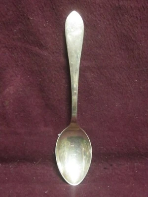 Dominick & Haff DEMITASSE ANTIGUA PUNTIAGUDA Esterlina 4 1/4" 13g Sin Monograma   Foto 1 de 4