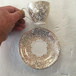 Rosina (?) taza y platillo ~ hojas de oro ~ vintage años 70 - Imagen 1 de 4