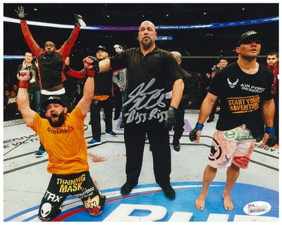 Foto firmada por Johny "Bigg Rigg" Hendricks UFC 8x10 (JSA COA) MMA Foto 1 de 2