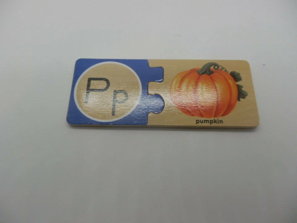 MELISSA & DOUG Alphabet Wooden Puzzle Letter Matching Skills REPLACEMENT pc "P" - Image 1 of 1