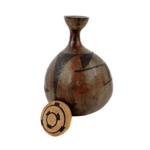 Tutsi Ceremonial Calabash Gourd with Basketry Lid Rwanda - Picture 1 of 4
