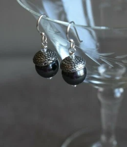 Schwarze Swarovski Perlen Eichel Top Ohrringe, Sterling oder Niob Ohr Drähte - Bild 1 von 5