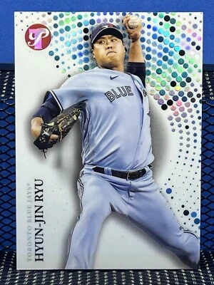 2022 Topps Pristine HYUN JIN RYU Toronto Blue Jays Refractor - Image 1 of 2