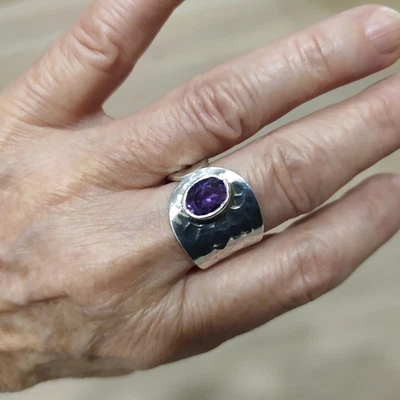 Anello in argento 925 con ametista - Sterling silver ring with amethyst - Immagine 1 di 4