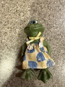 Russ Vintage Frog Kelly Frog With Sun Dress Jointed limbs 4 1/2 " - Picture 1 of 5