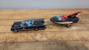 Corgi Gift Set 3 1960s Batman Batmobile 267 w/figures & 107 Batboat "original " - Picture 1 of 12