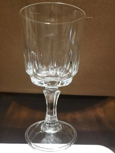 Vaso de vino de cristal de plomo cortado Italia 5 3/4" de alto - Imagen 1 de 12
