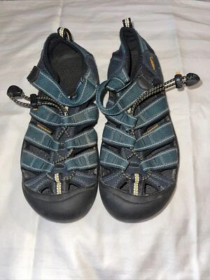 Boy's KEEN Sport Sandals Blue Size 4Y Water,Beach,River, Fun 4 Summer  EUC - Image 1 of 4