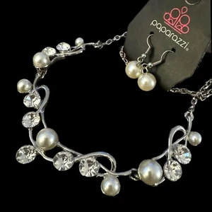 Paparazzi Necklace Earrings Set Silver Tone Metal Evening Rhinestone Jewelry - Picture 1 of 5