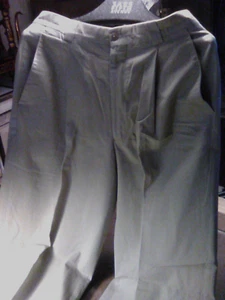 'ARMANI' RENOWN! MEN'S 100%COTTON BEIGE/OLIVE DRESS PANTS MADE IN ITALY - Picture 1 of 10