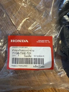 Original Honda CR-V 2017-2022 - Espaciador L parachoques delantero lateral 71198-TME-T01 - Imagen 1 de 9