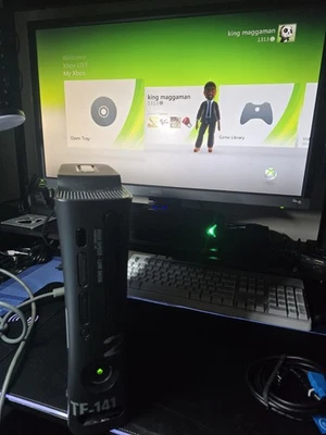 Consola Xbox 360 Call of Duty: Modern Warfare 2 MW2 Edición Limitada SOLO Foto 1 de 4