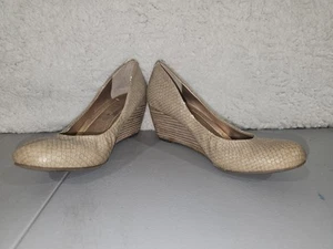 Women’s BCBGeneration Wedge Heel Shoes 6B Tan Wood - Picture 1 of 14