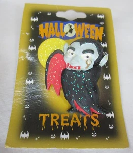 NEW Halloween Treats Dracula Full Moon Glitter Lapel Pin Brooch Holiday - Picture 1 of 3