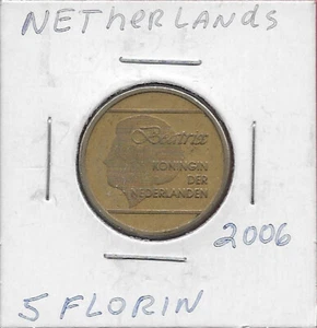 ARUBA NETHERLANDS 5 FLORIN 2006 MINTAGE 109,100,ARUBAN COAT OF ARMS WITH THE DAT - Picture 1 of 2